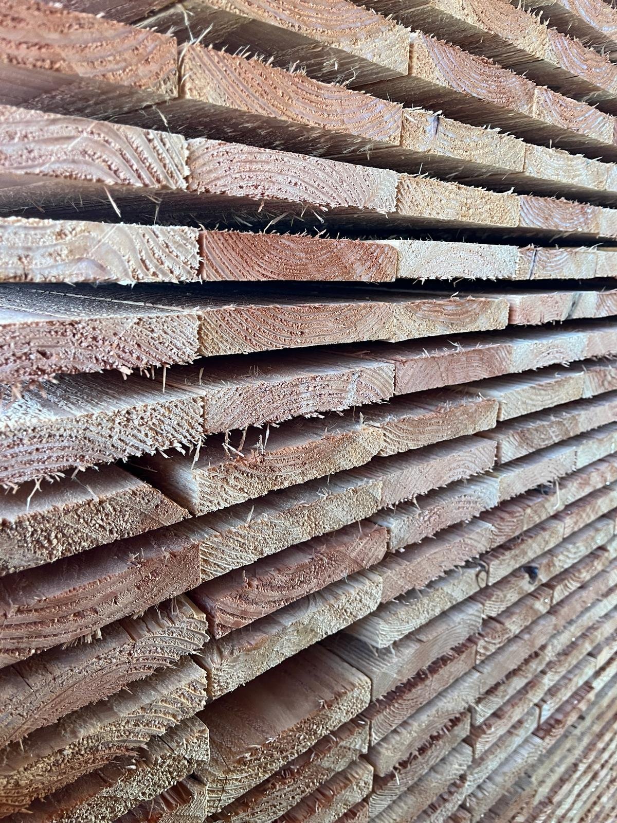 Vurenhout planken in verschillende maten